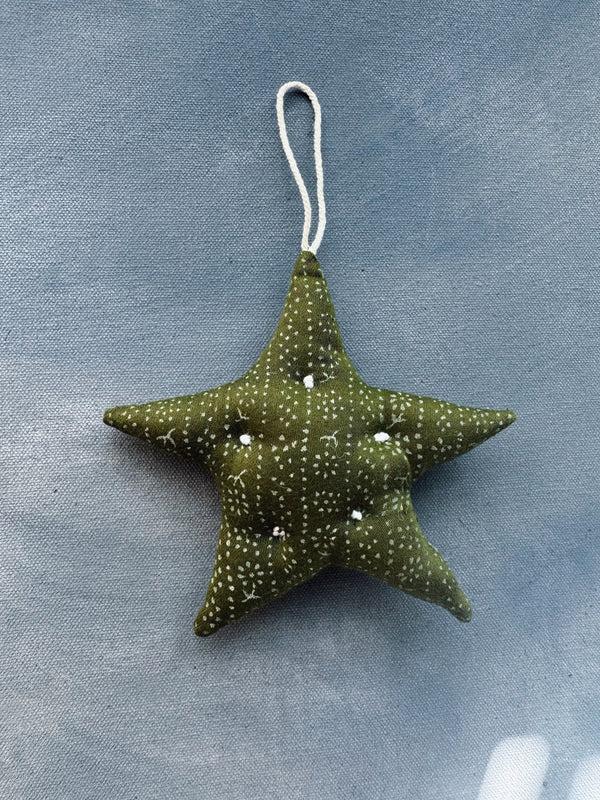 Star Ornament, Calico Stripe Moss