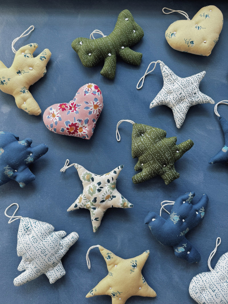 Star Ornament, Calico Stripe Lake