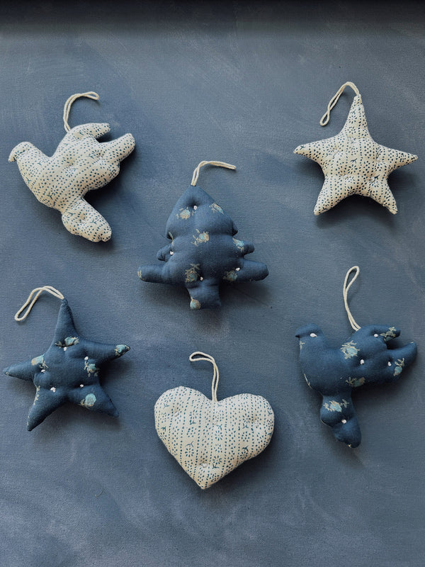 Sweet Heart Ornament, Calico Stripe Lake