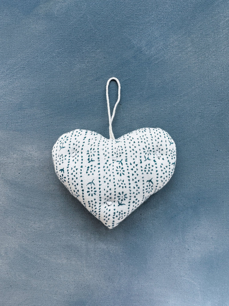 Sweet Heart Ornament, Calico Stripe Lake
