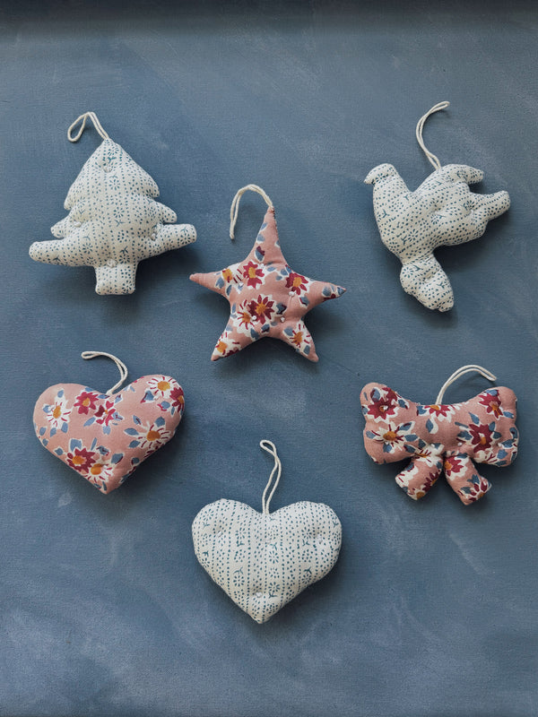 Peace Dove Ornament, Calico Stripe Lake