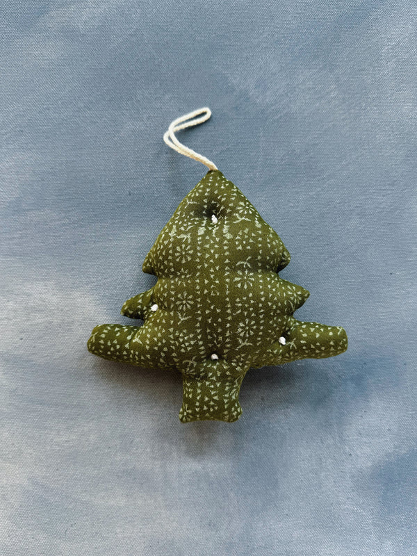 Tree Ornament, Calico Stripe Moss