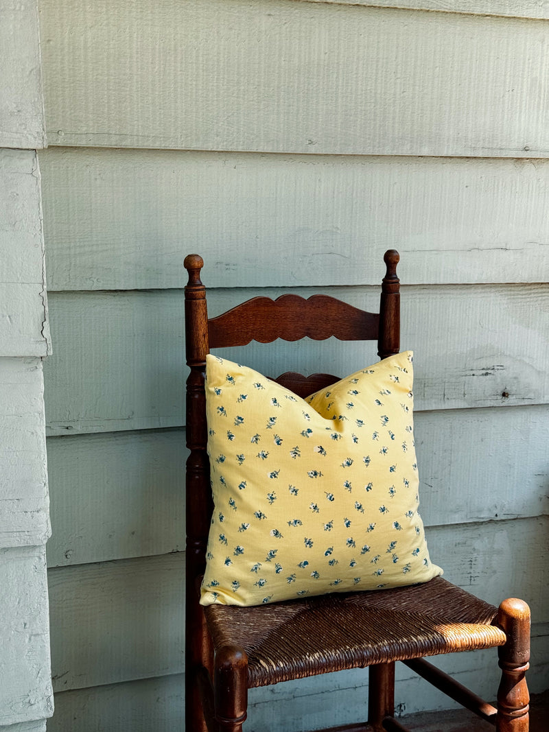 Throw Pillow, Ditsy Rose Straw