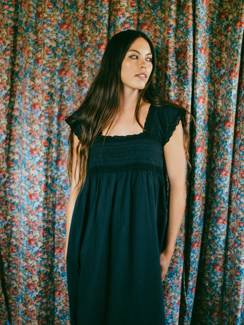 Pearl Nightgown in Black