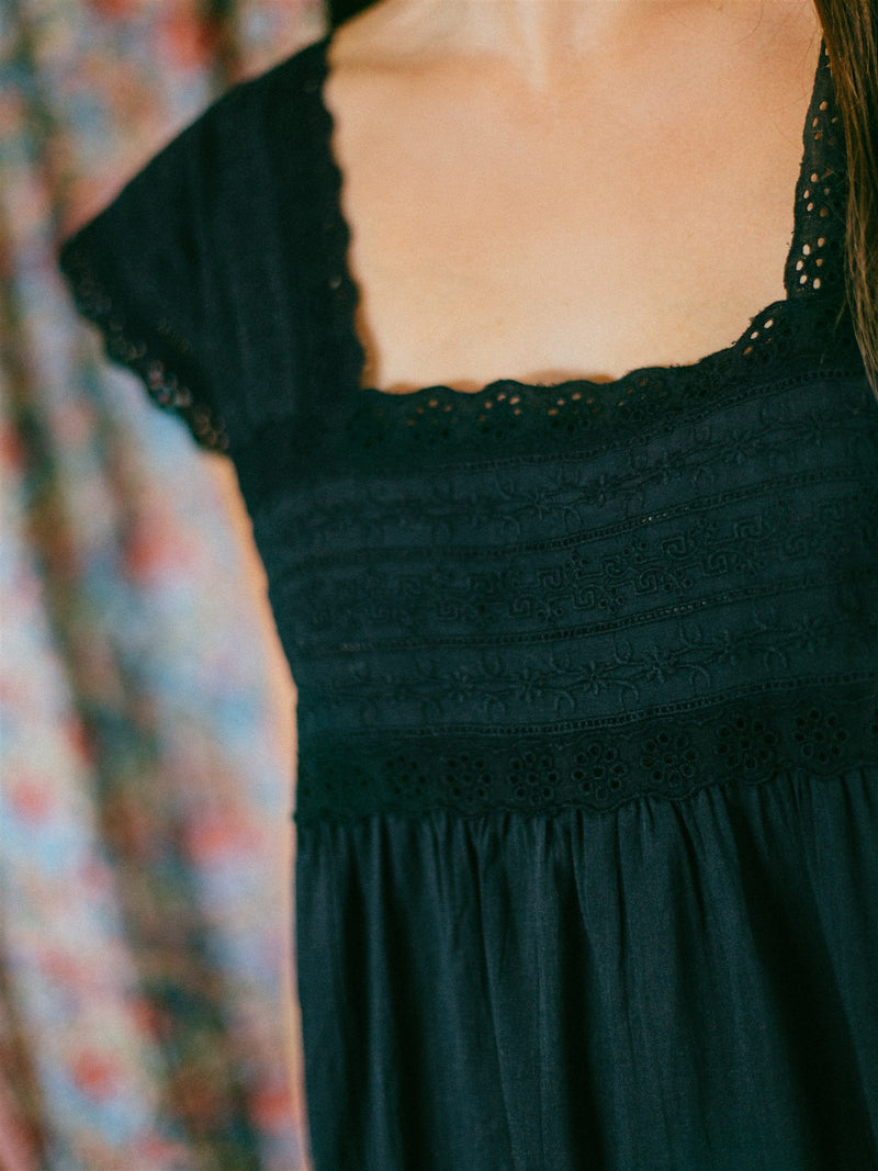 Pearl Nightgown in Black