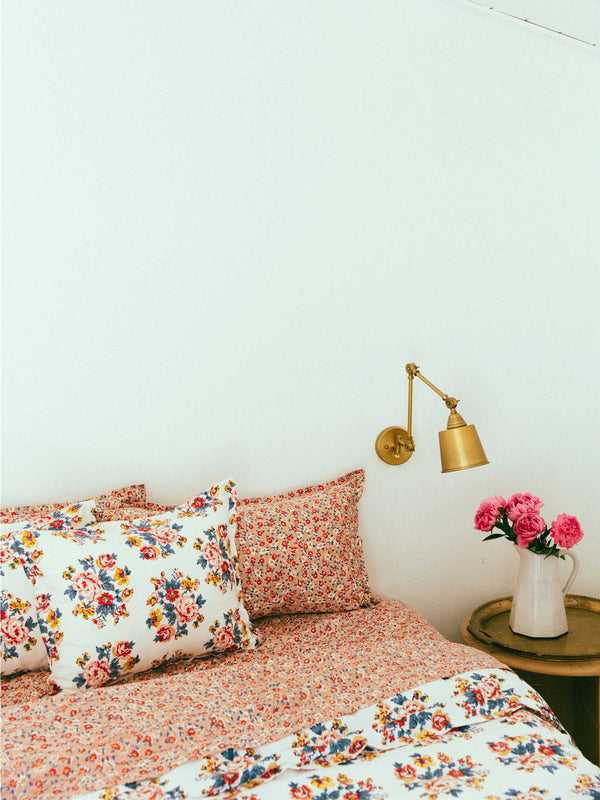 Fitted Sheet in Daisy Peachskin