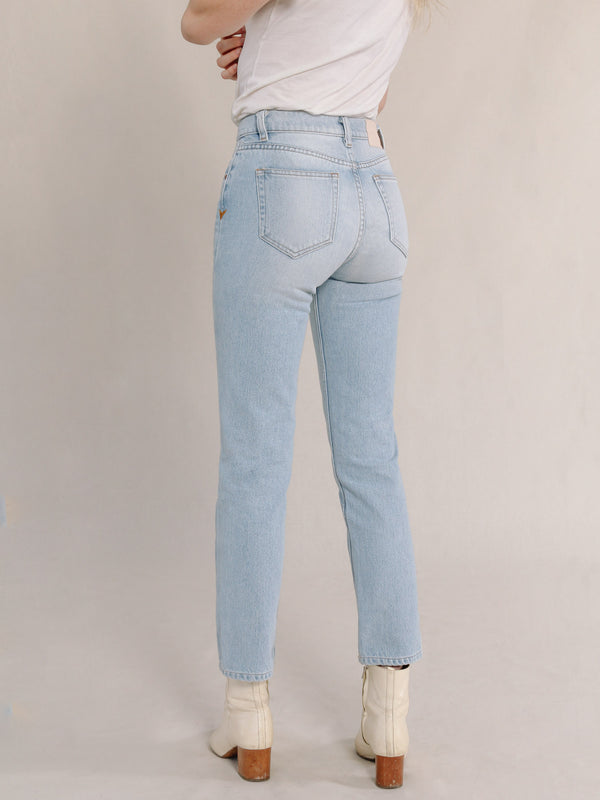 Collector Fit Denim in Light Wash - Bliss And Mischief