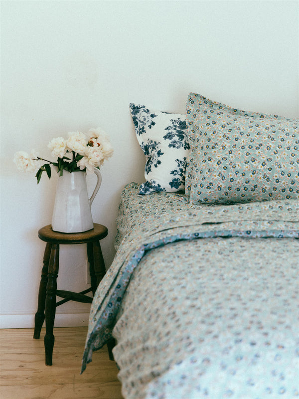 Duvet Cover in Daisy Ether